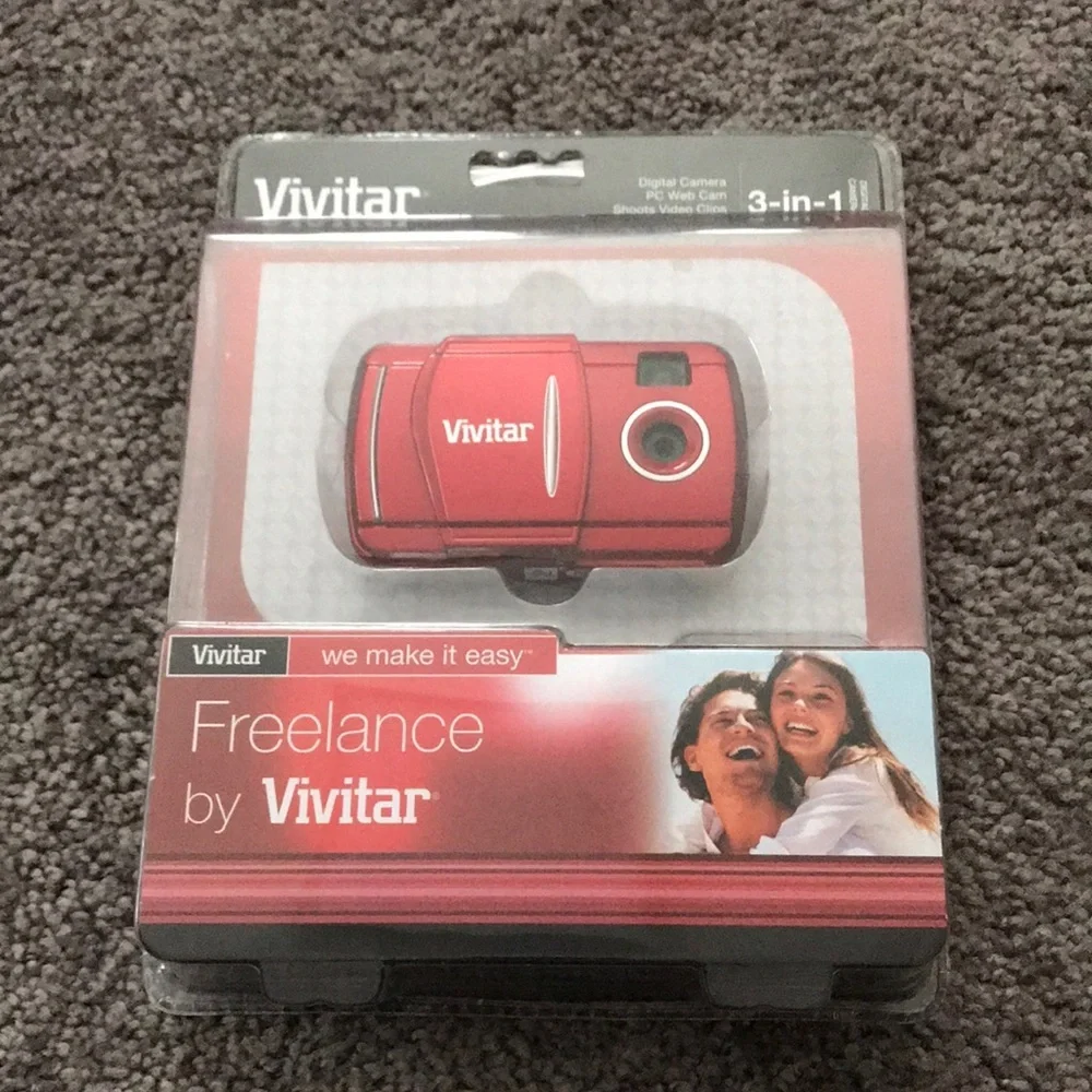 New Freelance by Vivitar 3 in 1 digital camera